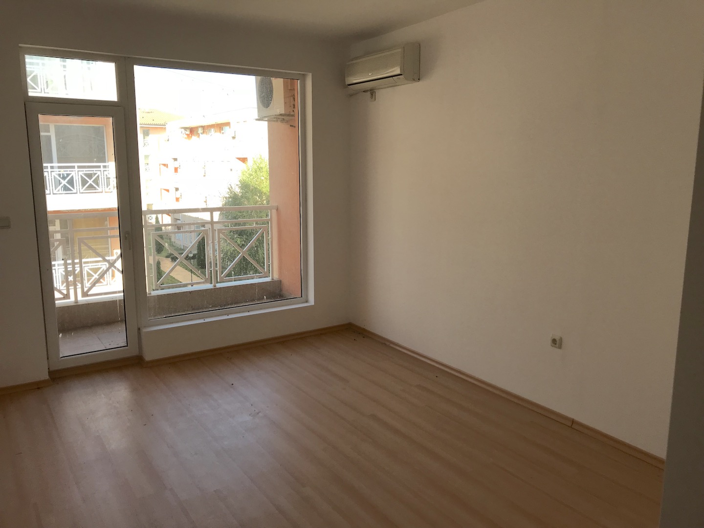 RL-2435 Apartment for Sale in Burgas, Sunny Beach Resort - € 12,500