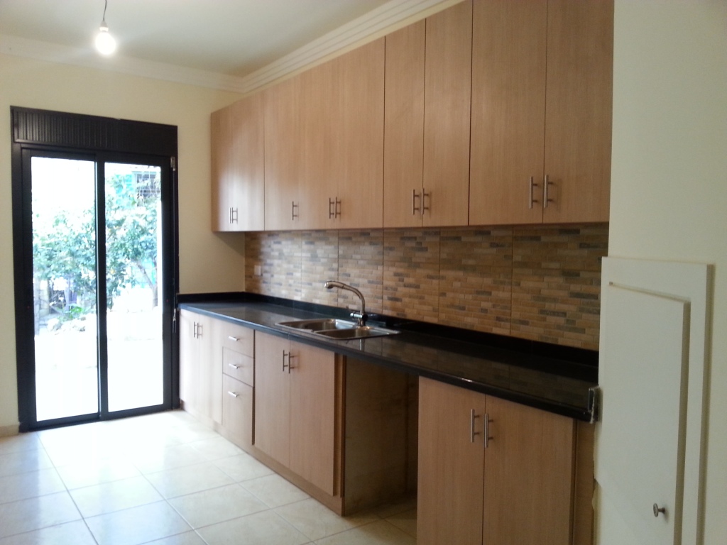 RL-909 Apartment for Sale in Keserwan , Haret Sakher - $ 270,000