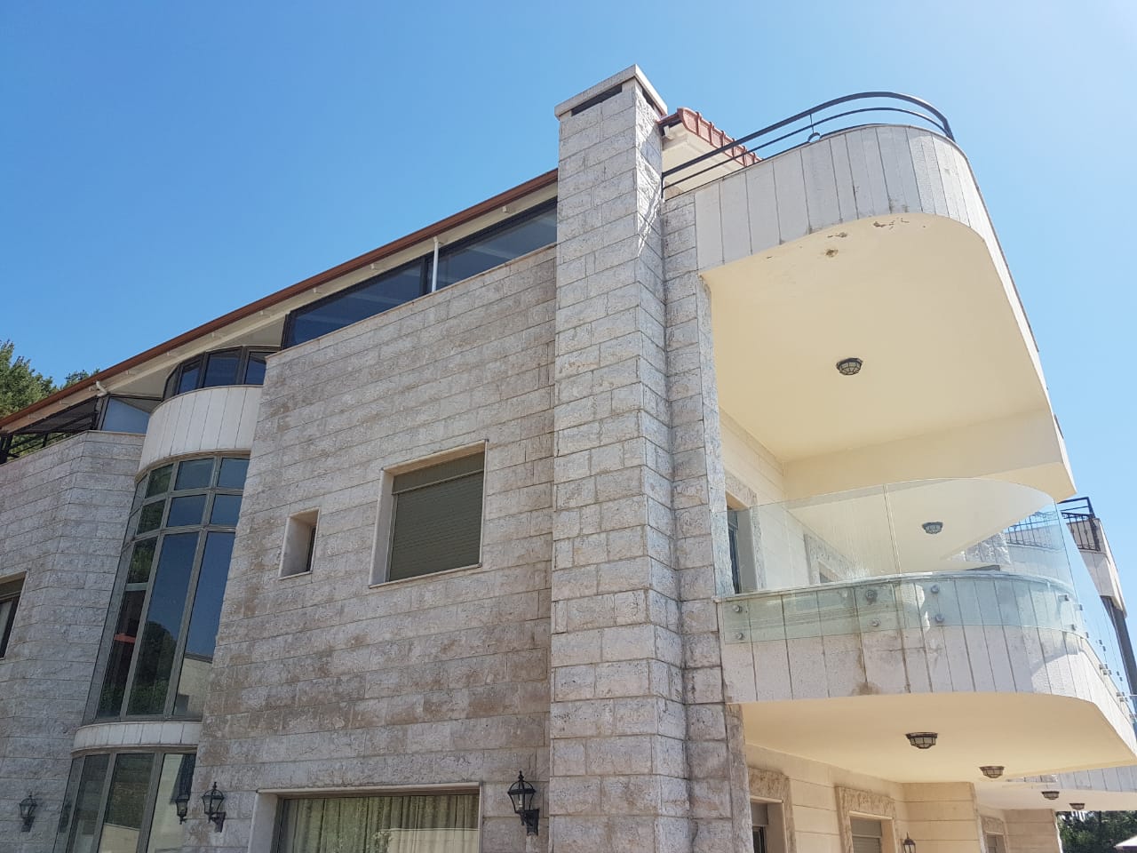 A beautiful villa for sale in harissa, Keserwan Lebanon, real estate in jounieh Lebanon, buy sell properties in jounieh harissa lebanon